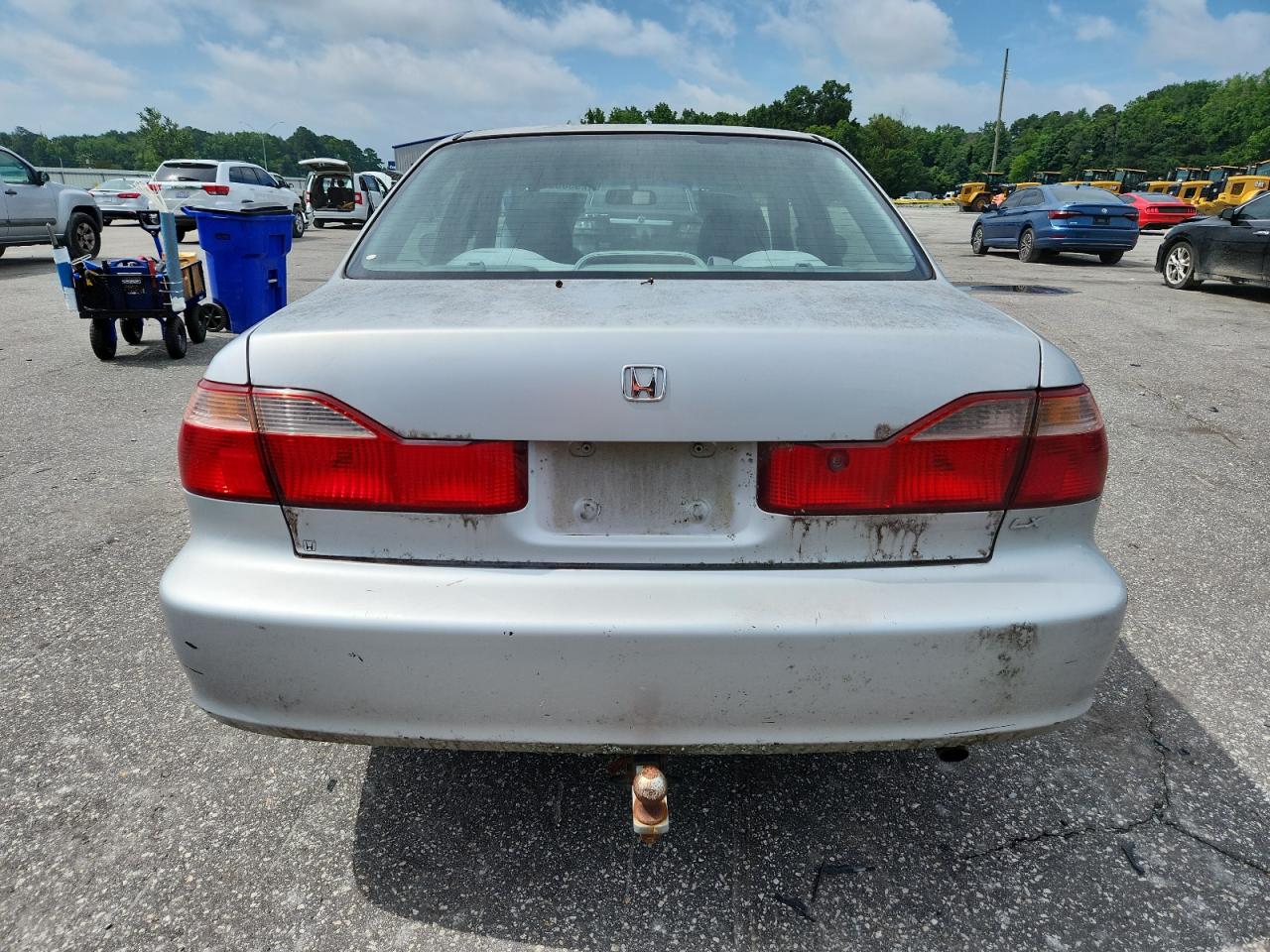 2000 Honda Accord Lx VIN: 1HGCG5542YA119113 Lot: 61295055