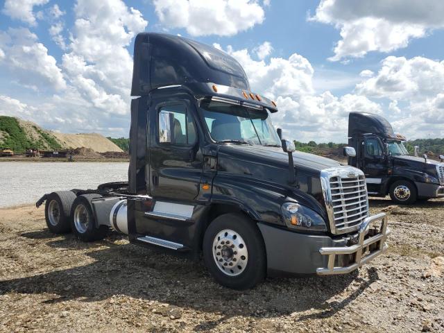 2016 Freightliner Cascadia 125 Semi Truck