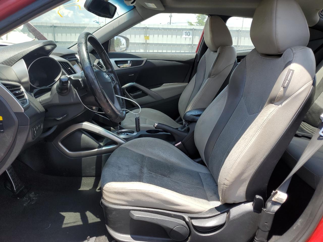 2013 Hyundai Veloster VIN: KMHTC6AD1DU109828 Lot: 61573395