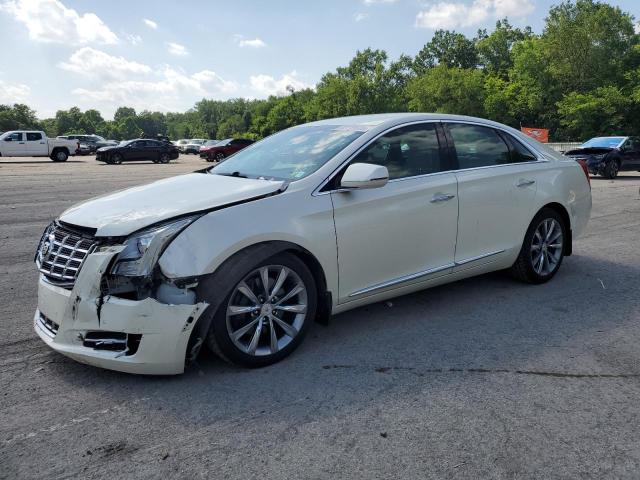 Sedans CADILLAC XTS 2013 Biały