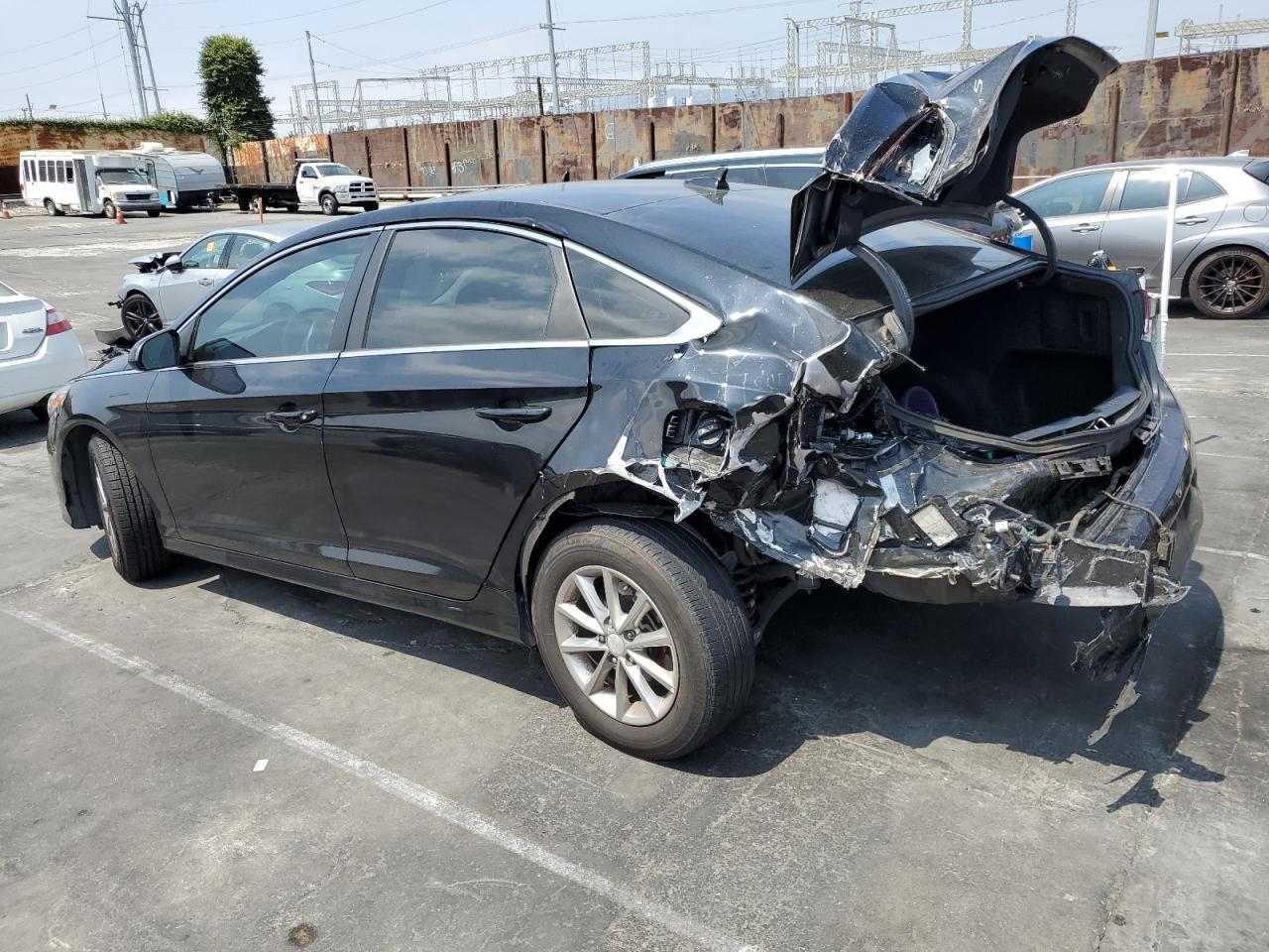 HYUNDAI SONATA 2019 VIN 5NPE24AF5KH750266 photo 2