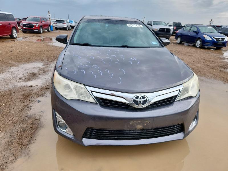  TOYOTA CAMRY 2014 Szary