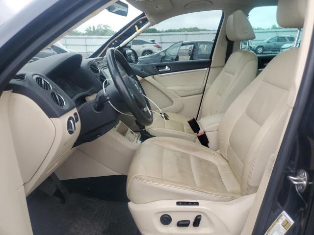 Parquets VOLKSWAGEN TIGUAN 2012 Czarny