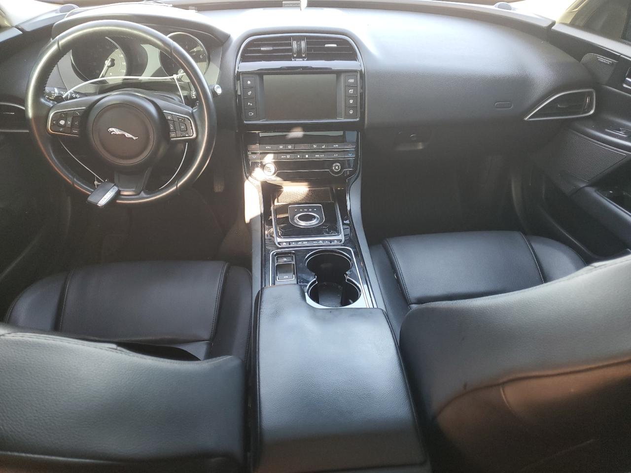 2017 Jaguar Xe Premium VIN: SAJAJ4BV5HA974713 Lot: 61136715