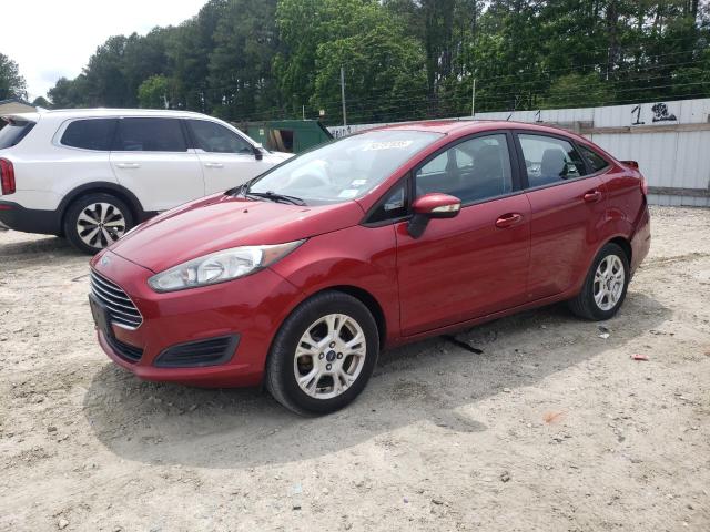 Sedans FORD FIESTA 2015 Red