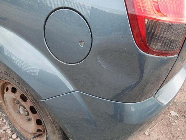 2003 FORD FIESTA FIN
