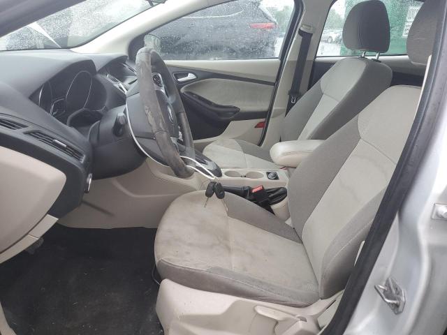 Sedans FORD FOCUS 2014 Silver