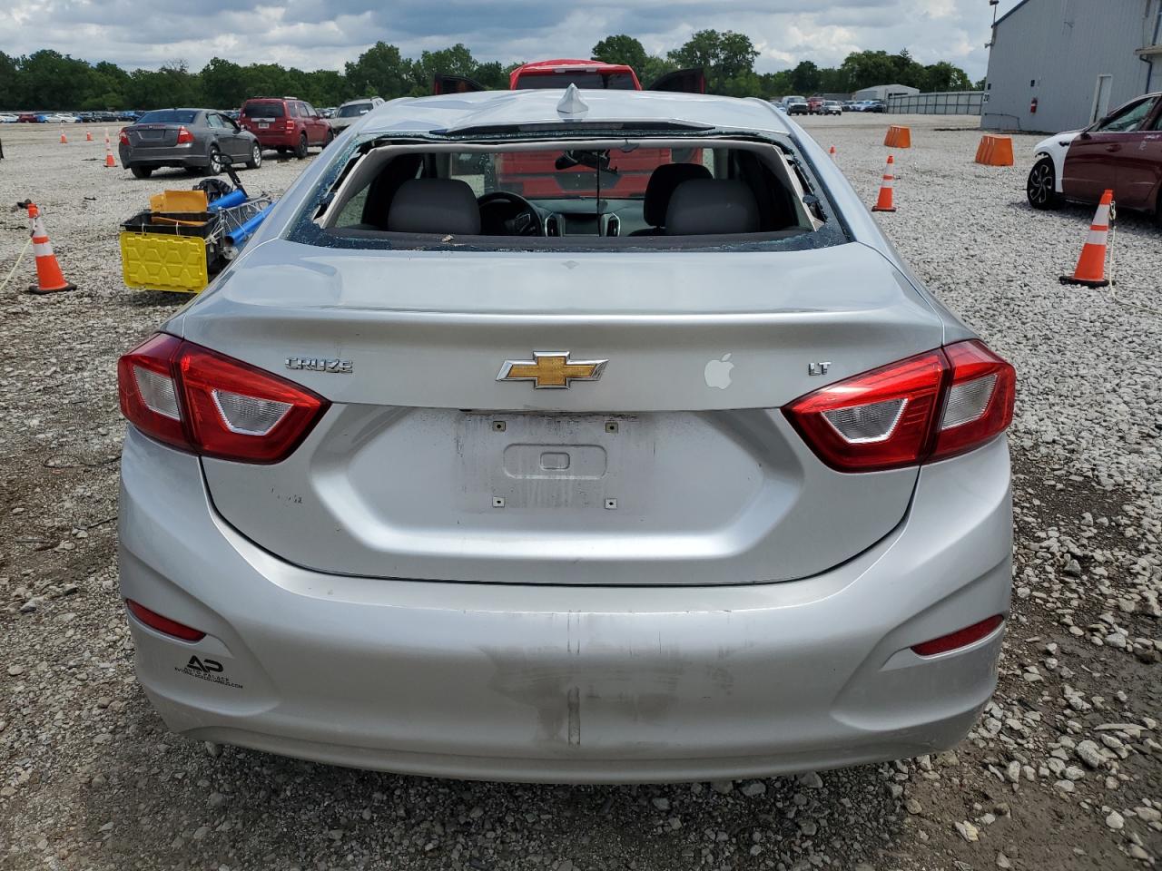 2018 Chevrolet Cruze Lt VIN: 1G1BE5SMXJ7182637 Lot: 60672605