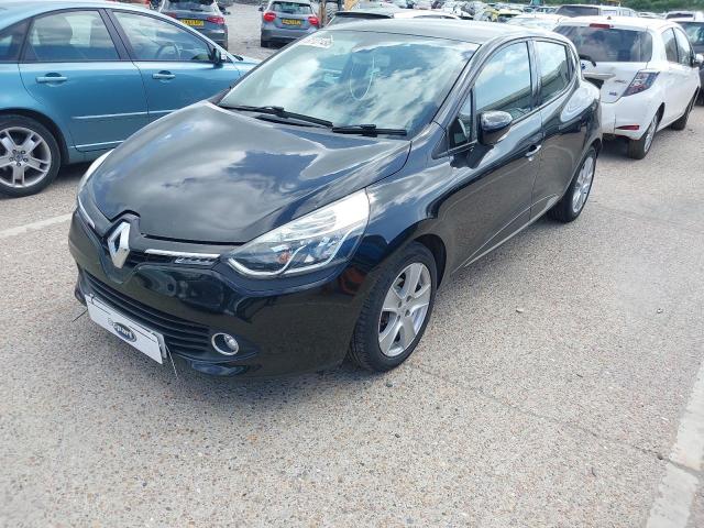 RENAULT CLIO D-QUE 2015
