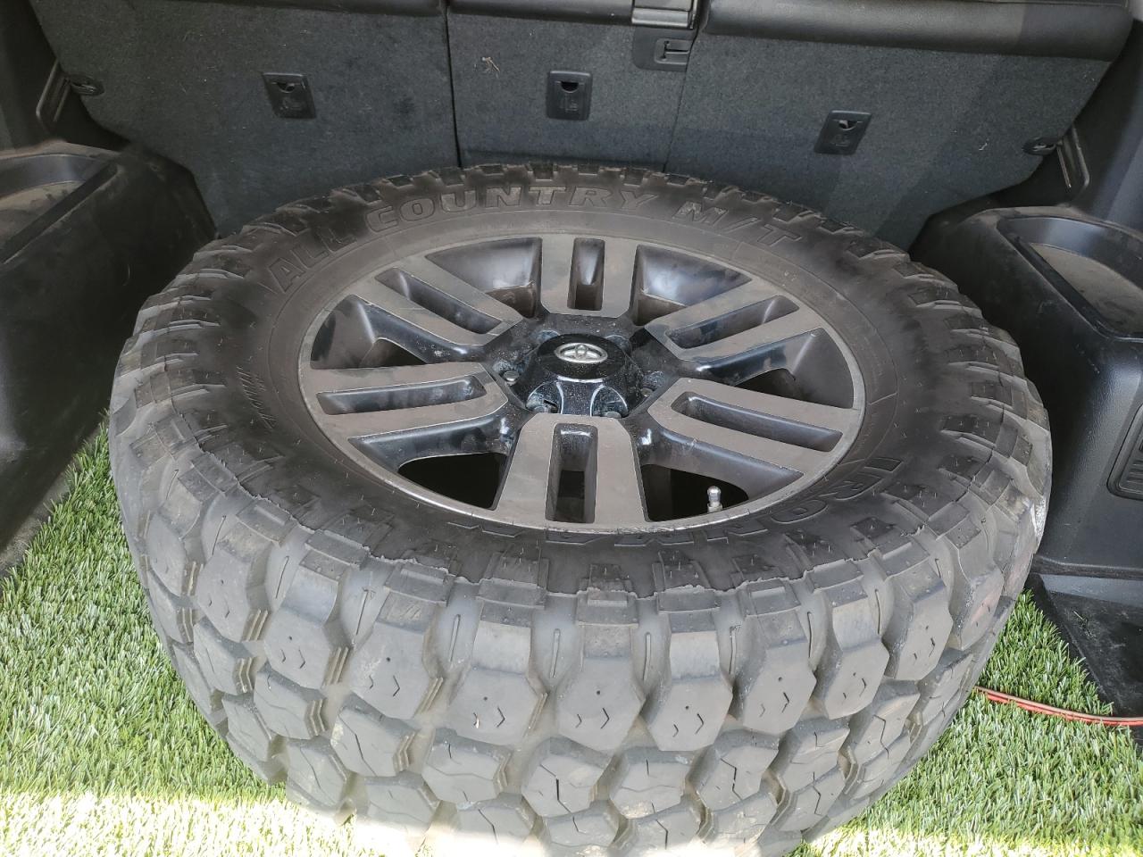 2014 Toyota 4Runner Sr5 VIN: JTEBU5JR8E5180907 Lot: 62461265