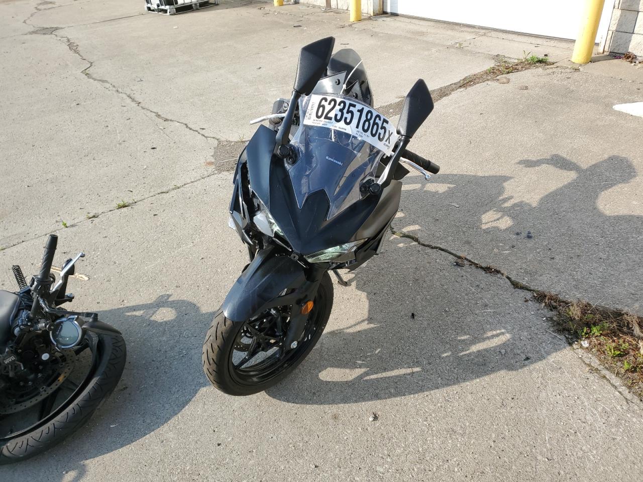 KAWASAKI NINJA 500 2024 VIN ML5EXGG15RDA05206 фото 2