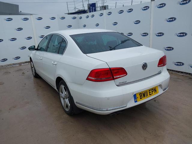 2011 VOLKSWAGEN PASSAT SE