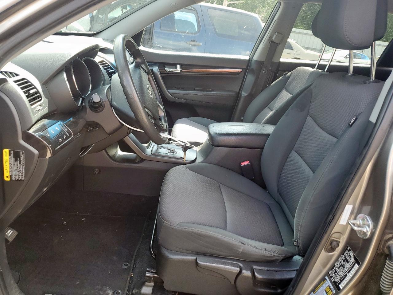 2012 Kia Sorento Base VIN: 5XYKT3A65CG302435 Lot: 61595495