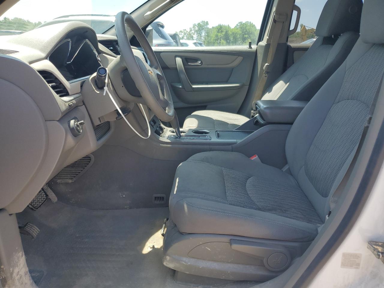 2016 Chevrolet Traverse Ls VIN: 1GNKVFED4GJ190275 Lot: 61979685