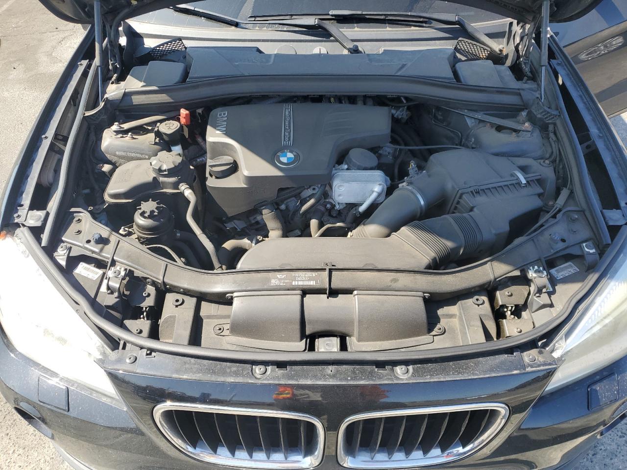 2013 BMW X1 xDrive28I VIN: WBAVL1C59DVR88492 Lot: 62768065