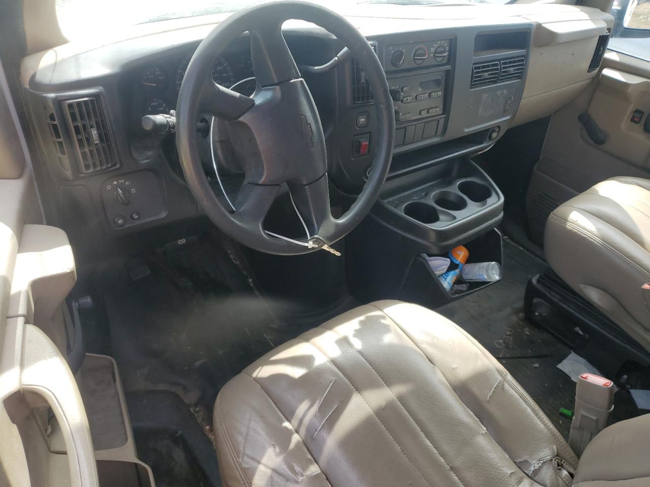2007 Chevrolet Express - Image 8