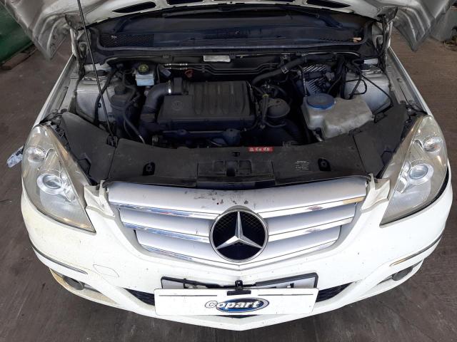 2011 MERCEDES BENZ B180 SPORT