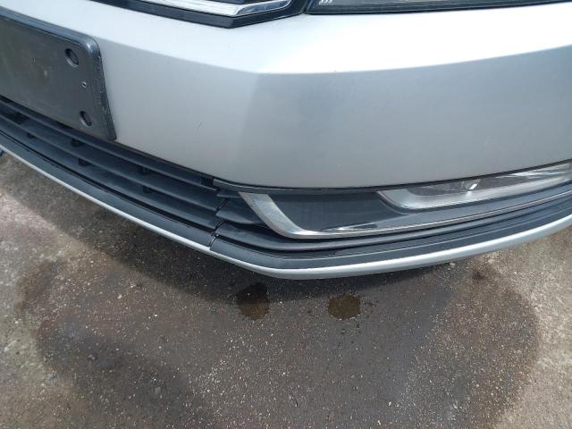 2011 VOLKSWAGEN PASSAT S B