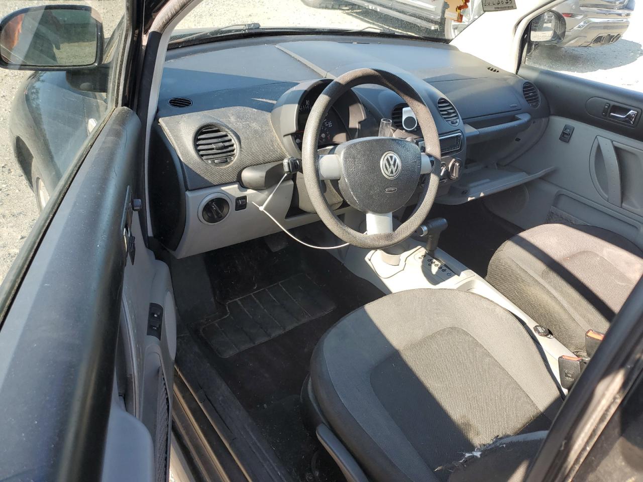 1999 Volkswagen New Beetle Gls VIN: 3VWCA21C8XM400133 Lot: 59398565
