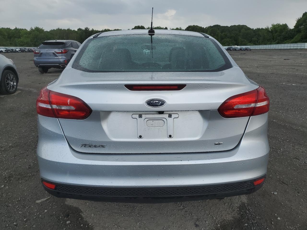 2015 Ford Focus Se VIN: 1FADP3F27FL263204 Lot: 62529385
