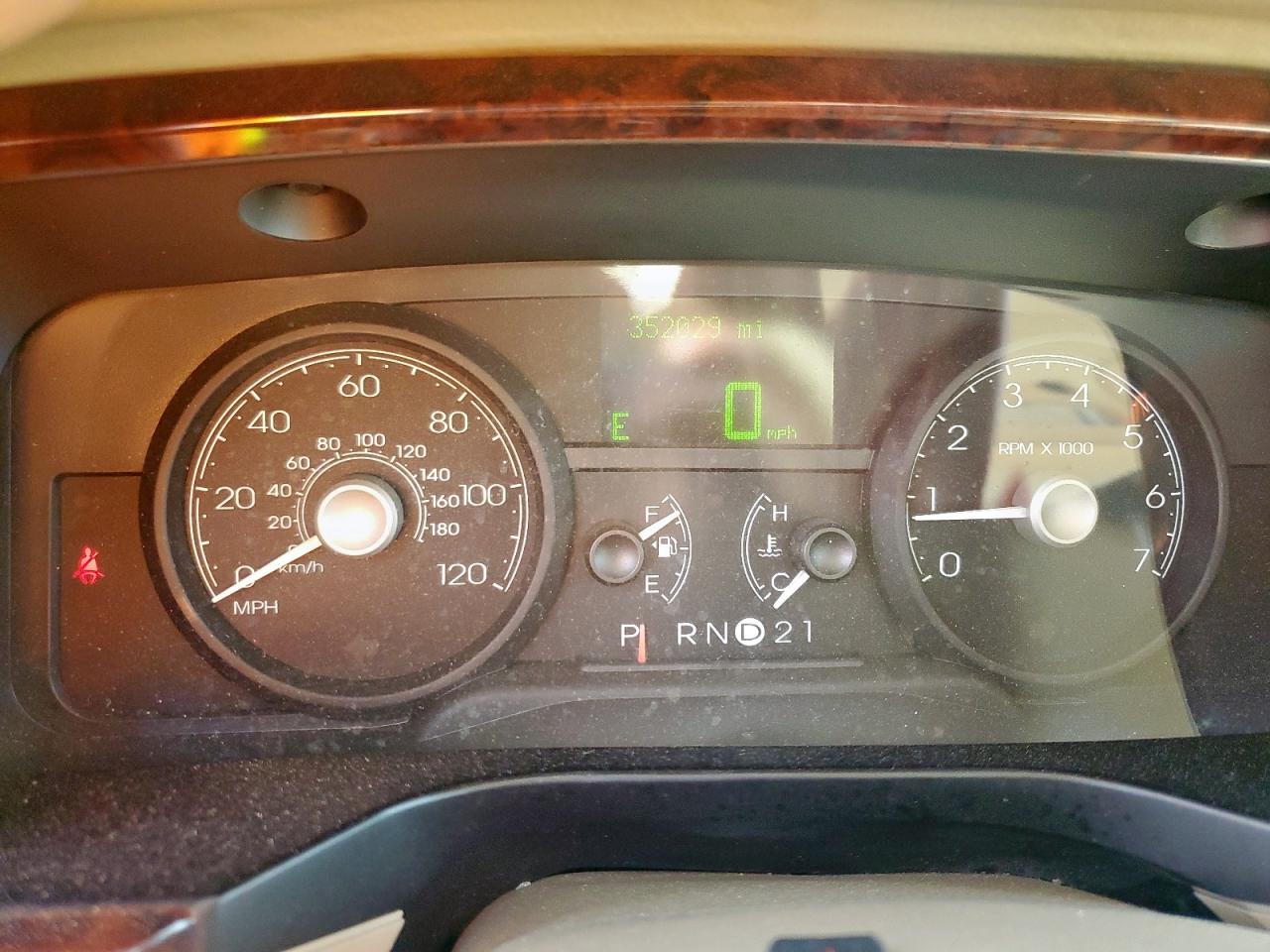 2006 Lincoln Town Car Signature VIN: 1LNHM81V66Y640509 Lot: 59220805