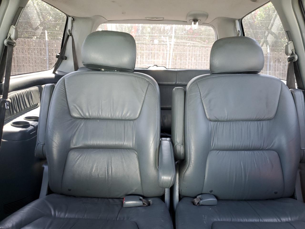 2002 Honda Odyssey Exl VIN: 5FNRL18702B034885 Lot: 61873755