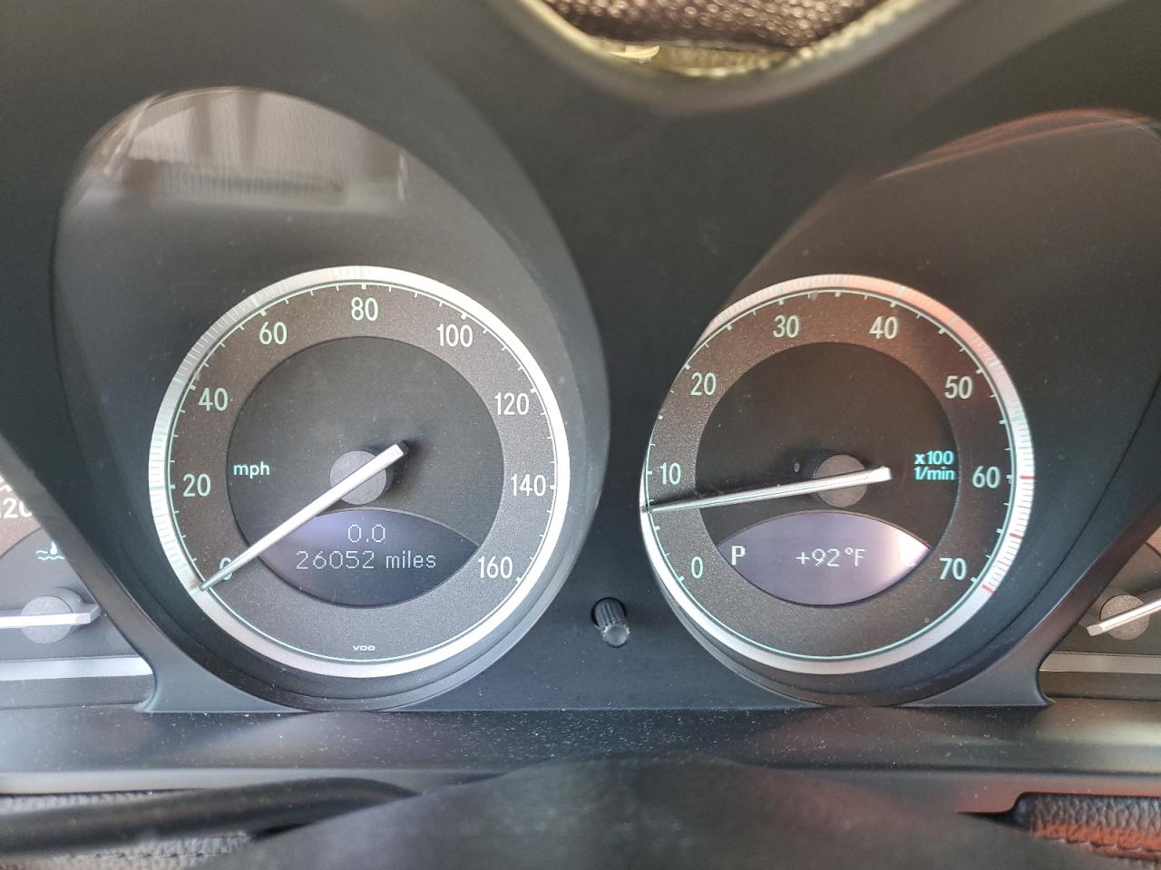 2004 Mercedes-Benz Sl 500 VIN: WDBSK75F64F071360 Lot: 61868275
