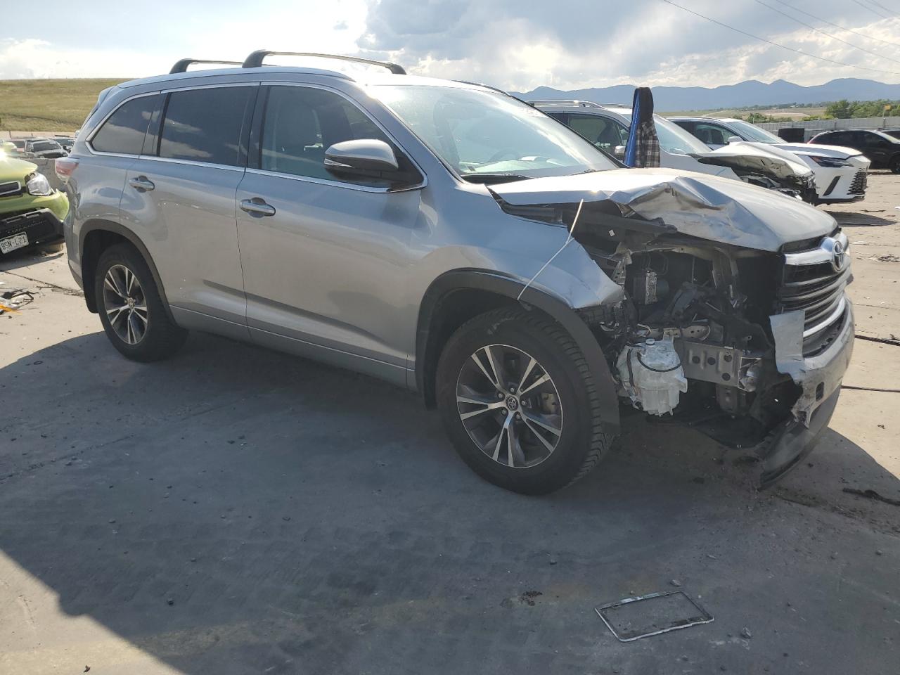 TOYOTA HIGHLANDER 2016 VIN 5TDJKRFH7GS341421 photo 4
