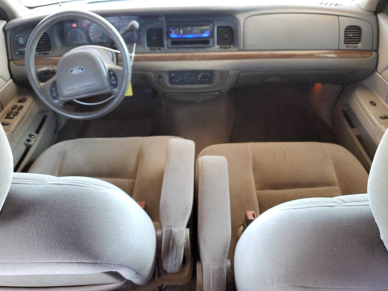 2003 Ford Crown Victoria VIN: 2FAFP73W63X150334 Lot: 62402895