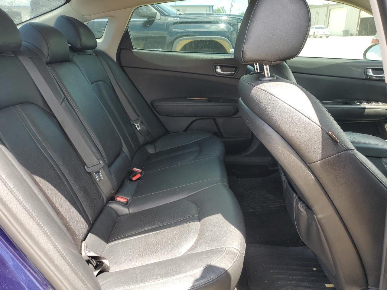 KIA OPTIMA 2019 VIN 5XXGU4L10KG315221 фото 10