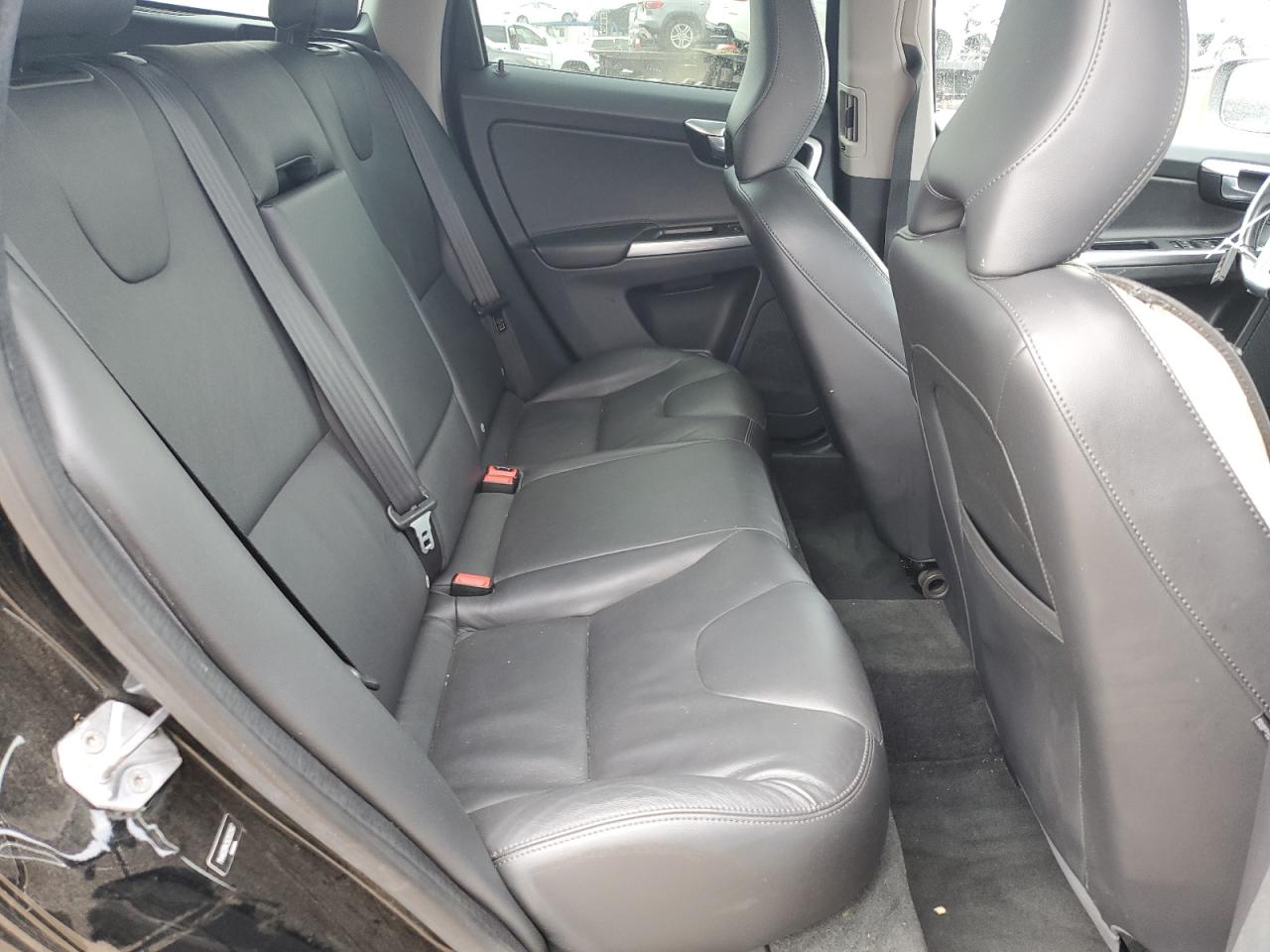 2016 Volvo Xc60 T5 Premier VIN: YV4612RK2G2832667 Lot: 62451485