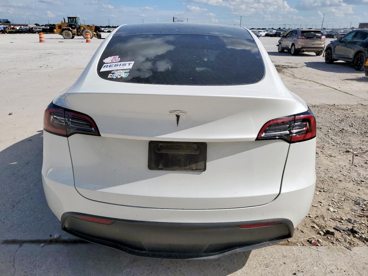 2023 Tesla Model Y VIN: 7SAYGDED3PF931544 Lot: 62425325
