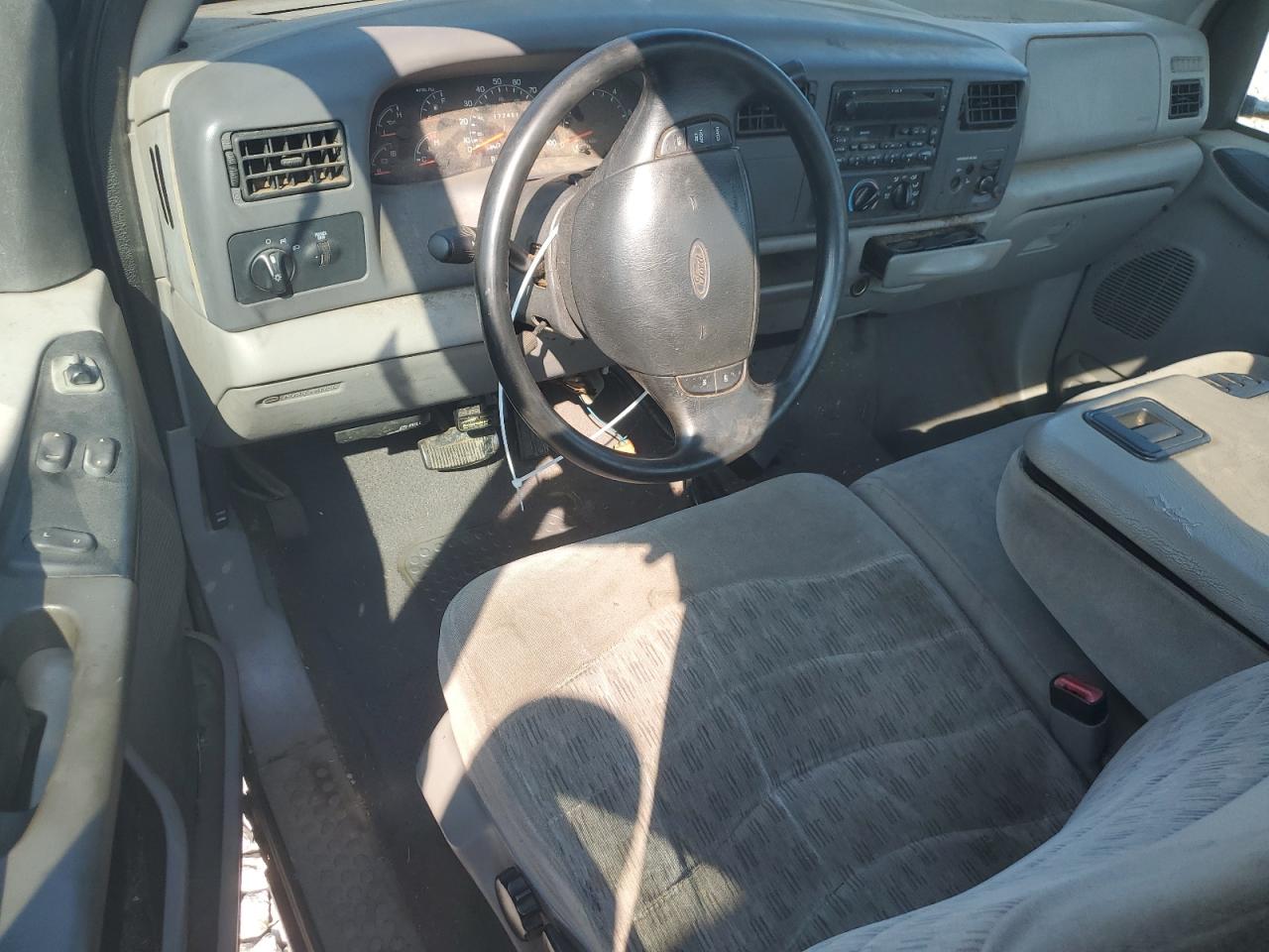 2000 Ford F350 Srw Super Duty VIN: 1FTSF31L2YEB68643 Lot: 62538365