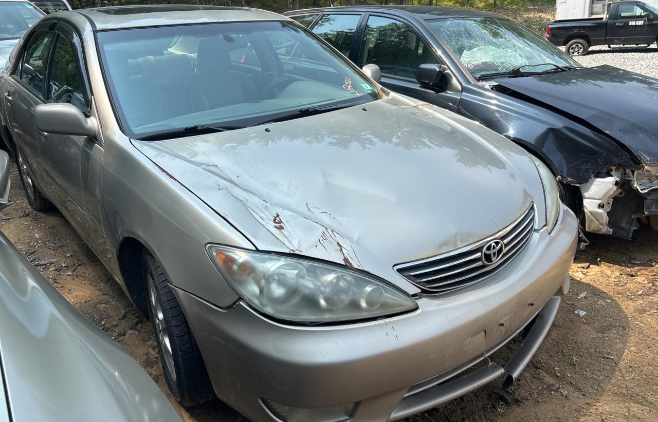 2005 Toyota Camry Le იყიდება Candia-ში, NH - All Over