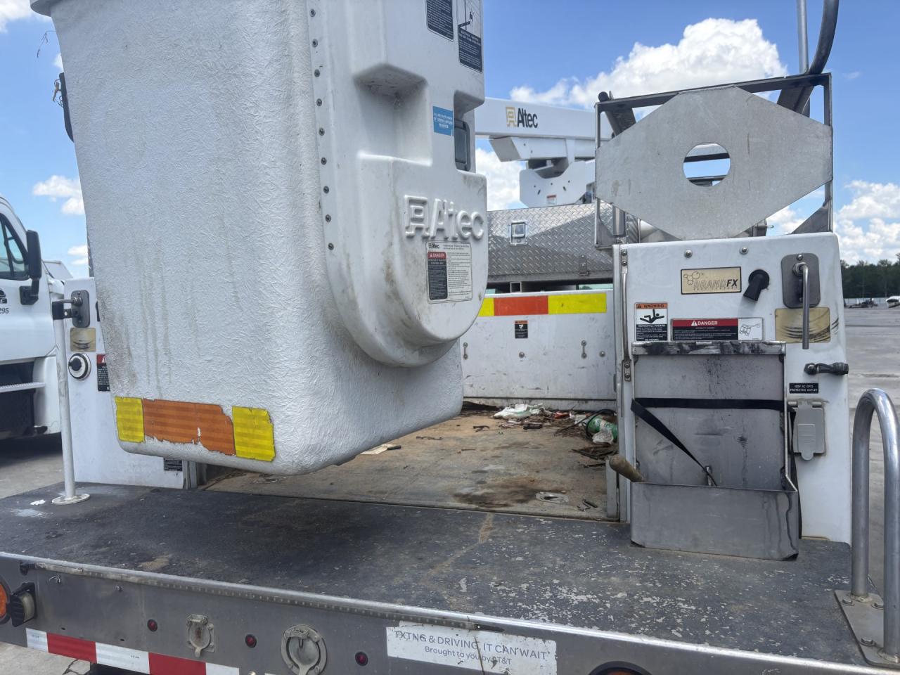 2015 Ford F450 Super Duty VIN: 1FDUF4GYXFEB64608 Lot: 61362805