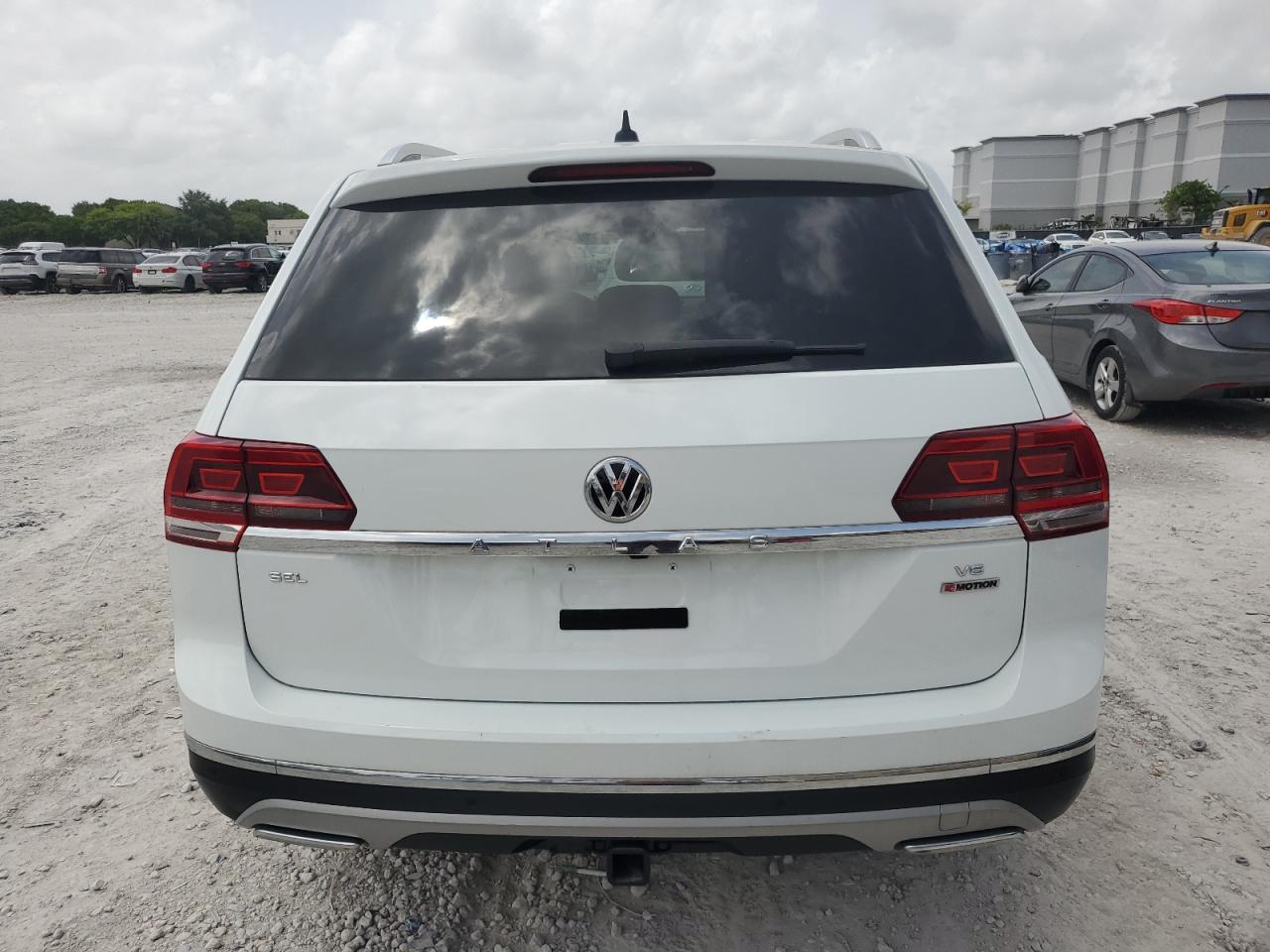 2018 Volkswagen Atlas Sel VIN: 1V2MR2CA1JC593521 Lot: 63039695