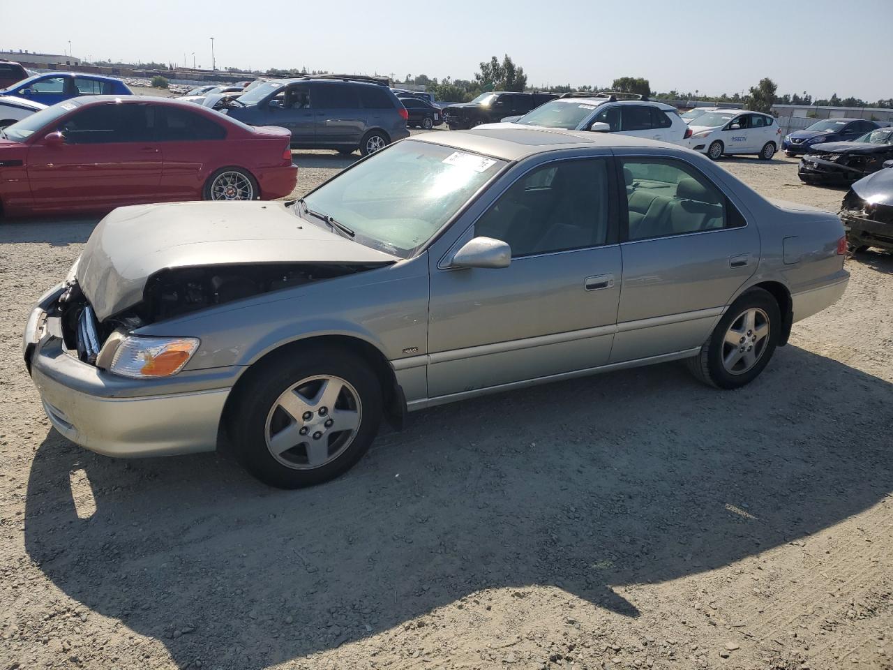 2001 Toyota Camry Ce იყიდება Antelope-ში, CA - Front End