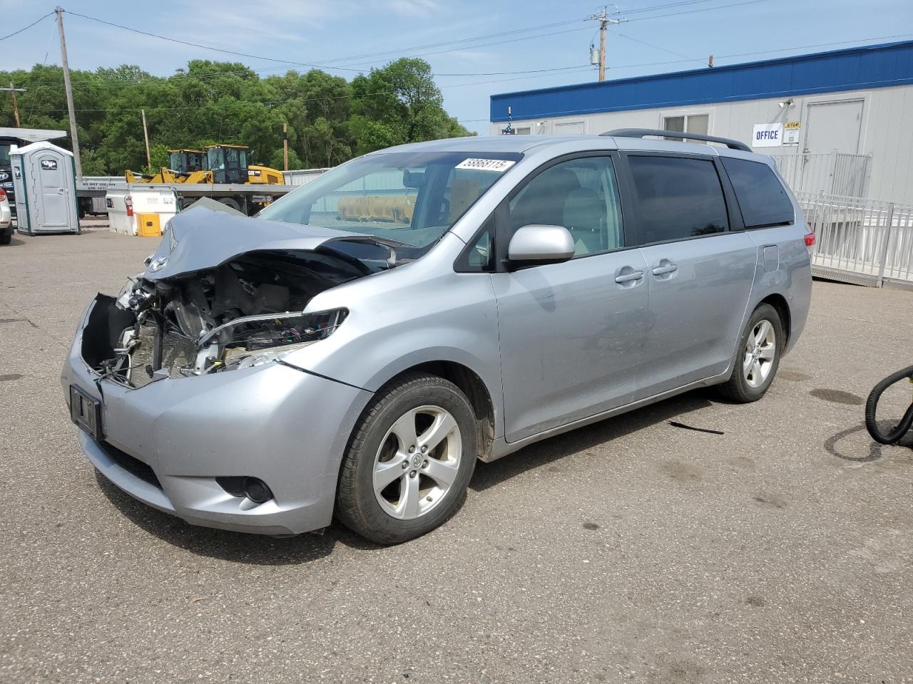 2014 Toyota Sienna Le de vânzare în Ham Lake, MN - Front End