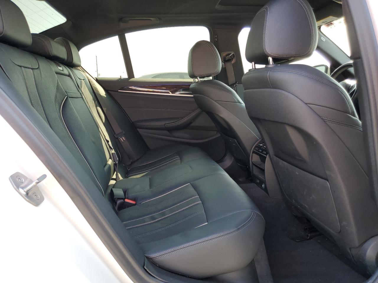 2019 BMW 530E VIN: WBAJA9C56KB399756 Lot: 60124165