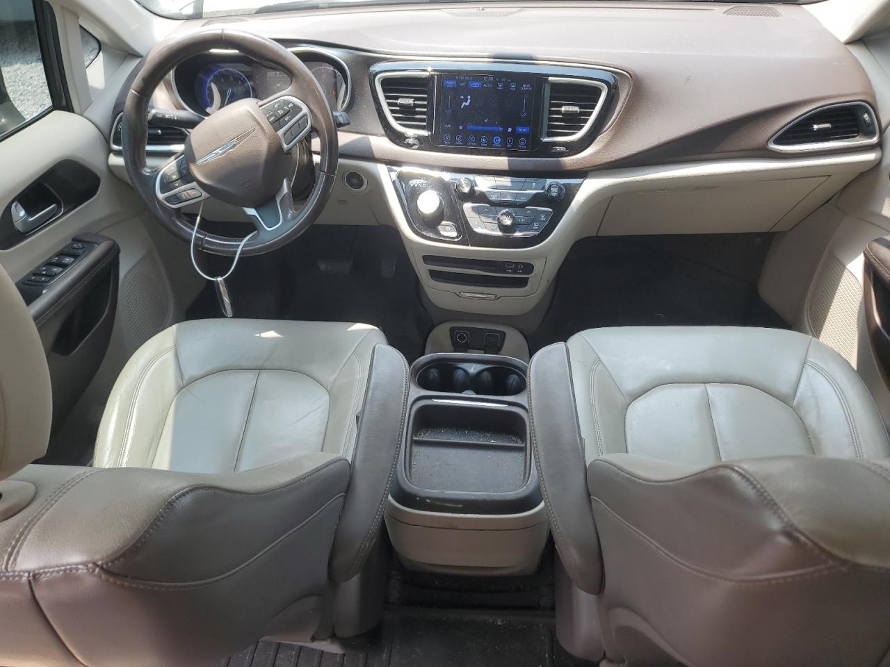 2017 Chrysler Pacifica Touring L VIN: 2C4RC1BG9HR543962 Lot: 59550045