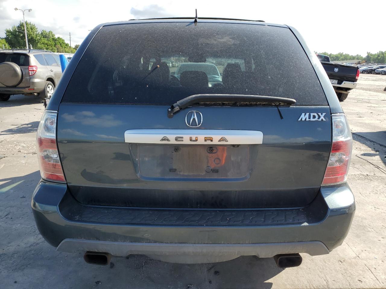 2005 Acura Mdx Touring VIN: 2HNYD18985H511582 Lot: 61774035