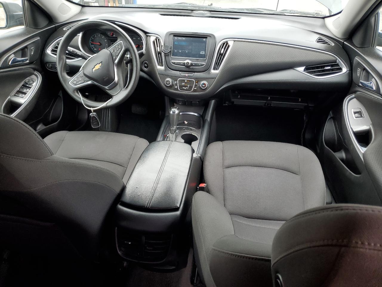 CHEVROLET MALIBU 2018 VIN 1G1ZD5ST7JF191035 фото 8