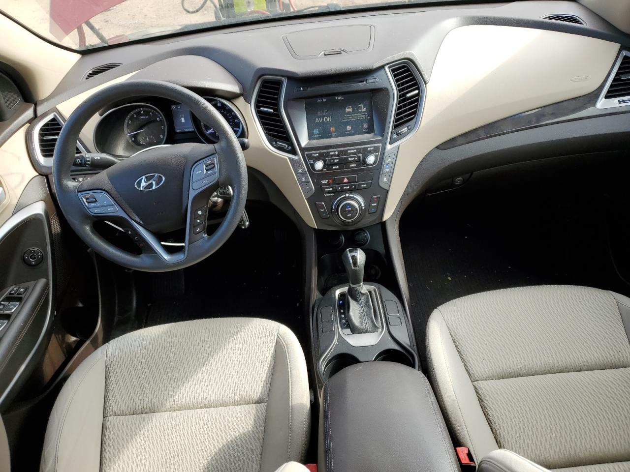 2017 Hyundai Santa Fe Se VIN: KM8SMDHF3HU238891 Lot: 63135975