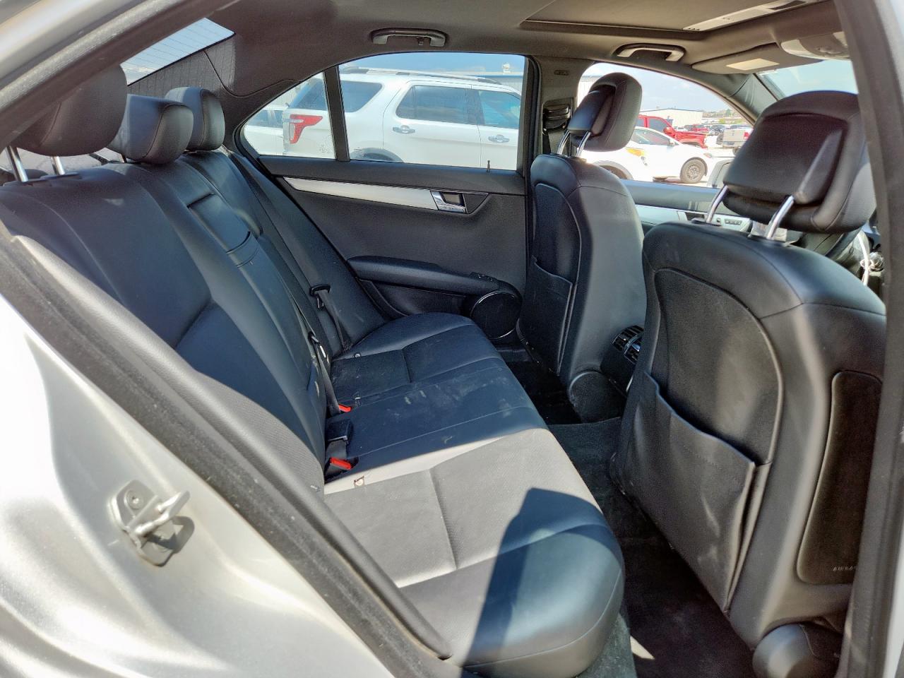 2010 Mercedes-Benz C 300 VIN: WDDGF5EB6AR117766 Lot: 59296185