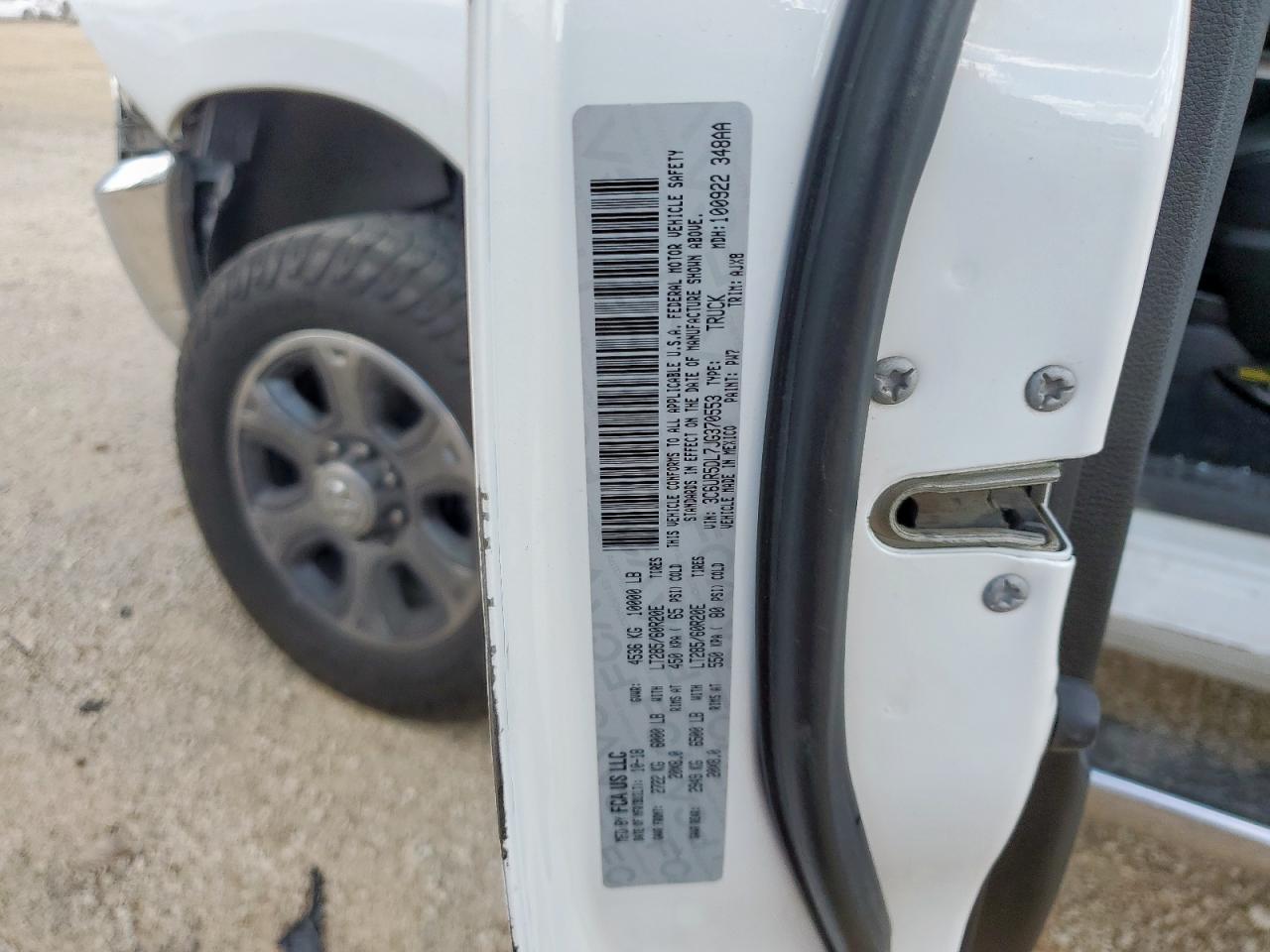 RAM All Models 2018 VIN 3C6UR5DL7JG370553 photo 12