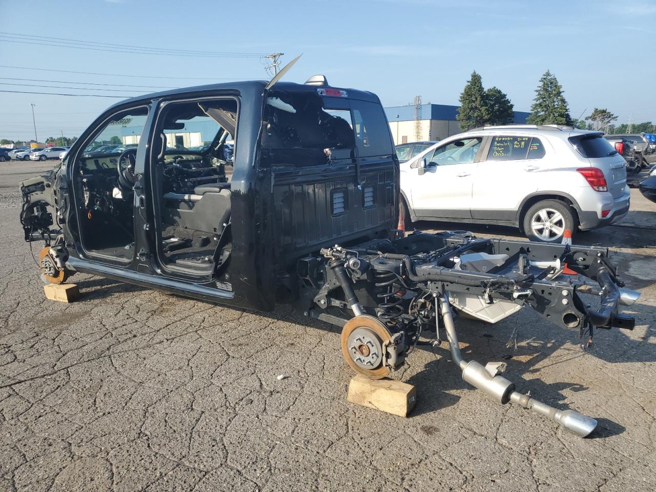 RAM 1500 2023 VIN 1C6SRFJT9PN651898 фото 2