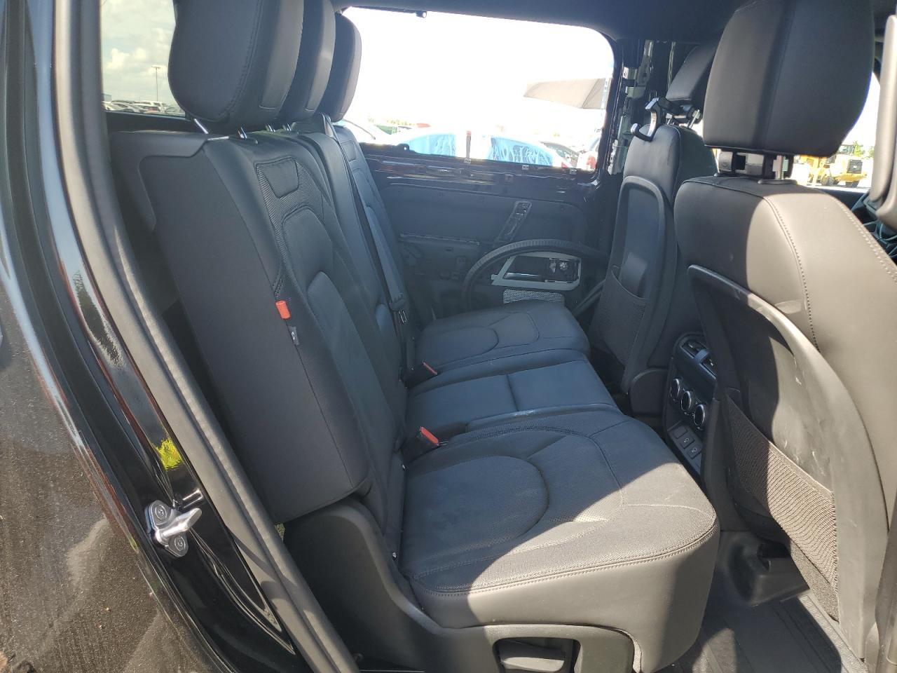 2024 Land Rover Defender 130 X-Dynamic Se VIN: SALE2FEU1R2334322 Lot: 61026585