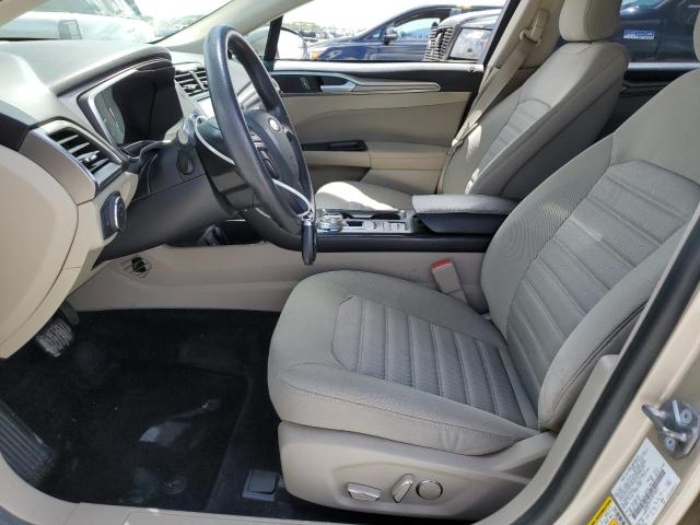  FORD FUSION 2018 Cream