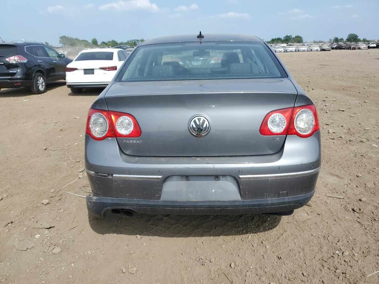 2007 Volkswagen Passat 3.6L Luxury VIN: WVWEU73C17P017349 Lot: 60969085