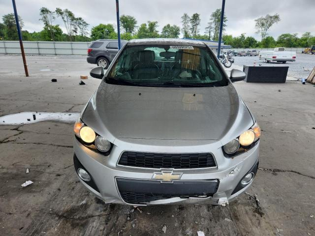  CHEVROLET SONIC 2015 Серебристый
